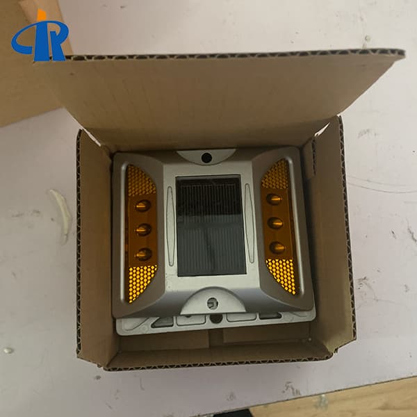 <h3>Synchronous Flashing Solar Road Marker Light For Car Park</h3>
